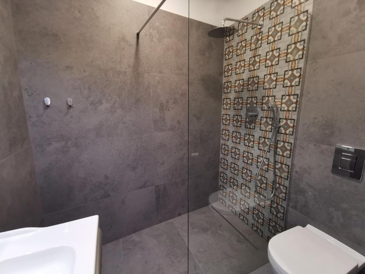 كراكوفيا Nowe Apartamenty Zamkowa Vis A Vis Wawelu المظهر الخارجي الصورة