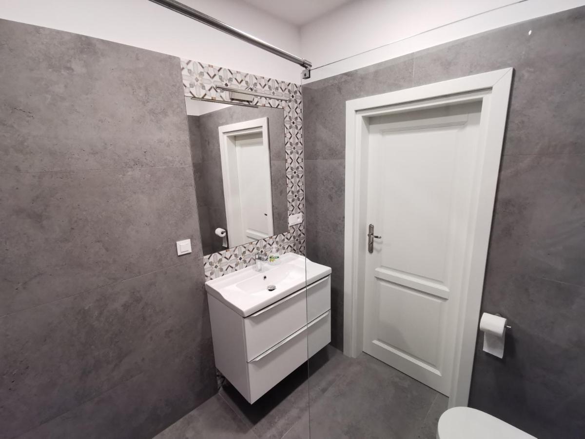 كراكوفيا Nowe Apartamenty Zamkowa Vis A Vis Wawelu المظهر الخارجي الصورة